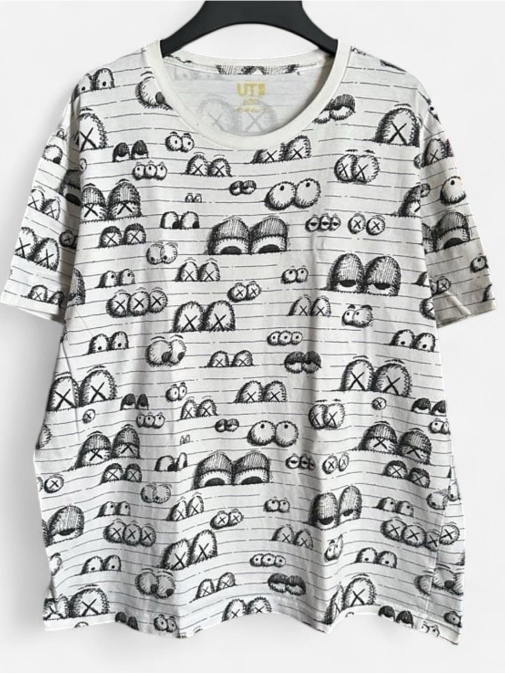 Kaws Uniqlo White & Black Printed Top Mens large